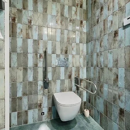 Wygodny Julianow Arturowek Apartment *